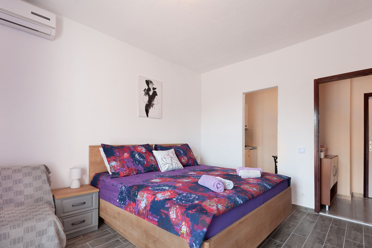 Bedroom 4, Apartments Lile, Brela