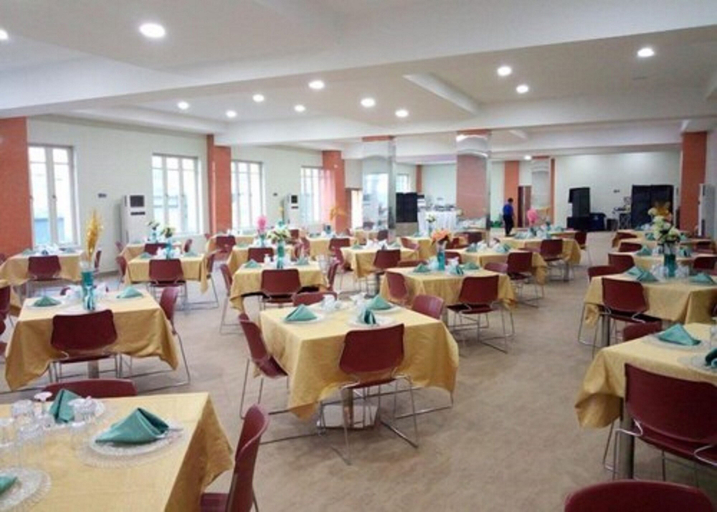 Food & Drinks 5, Nandas Hotel, Shagamu