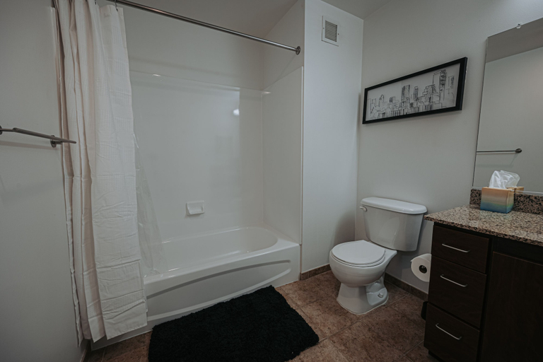 Bathroom 4, Doco Retreat, Sacramento