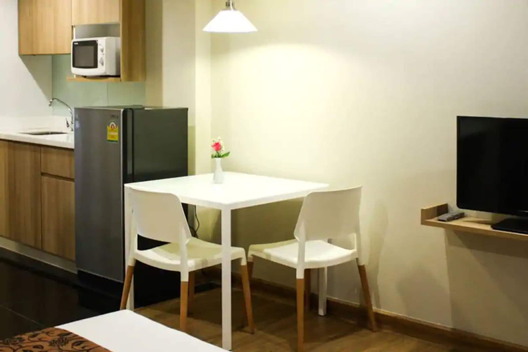 Dining Room 7
