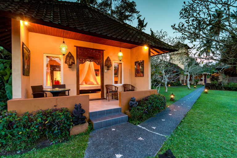 Exterior & Views 1