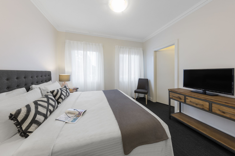 Bedroom 3, Kimberley Gardens Hotel & Serviced Apartments, Melbourne