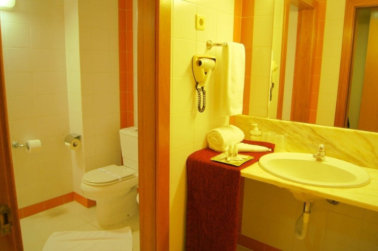 Bathroom 3, Palace Hotel & Spa Monte Rio, São Pedro do Sul