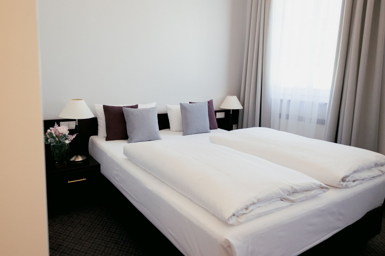 Bedroom 12