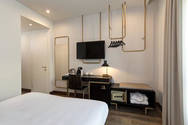 Bedroom 14