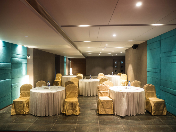 Food & Drinks 5, Cholaa Dynasty - A Bergamont Hotel, Thanjavur