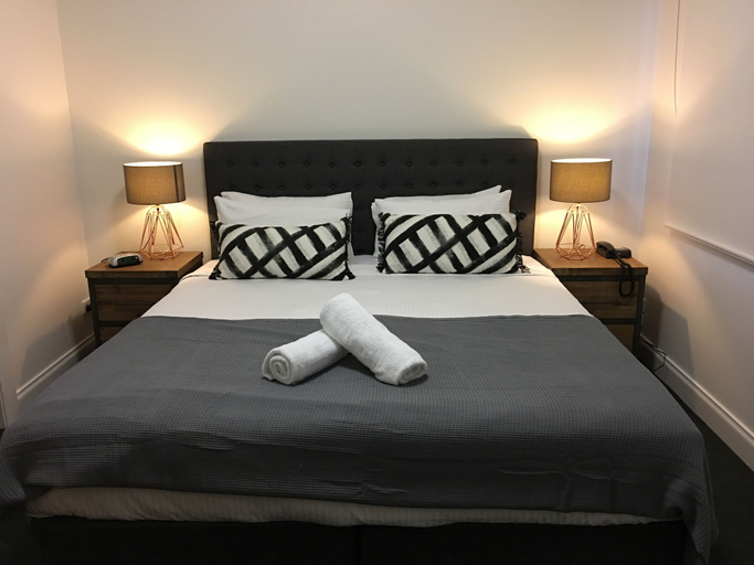 Bedroom 3, Kimberley Gardens Hotel & Serviced Apartments, Melbourne