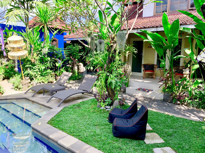 Swimming Pool 4