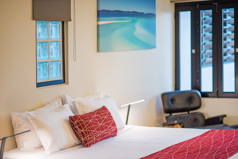 Bedroom 3, at Waterfront Whitsunday Retreat, Whitsunday