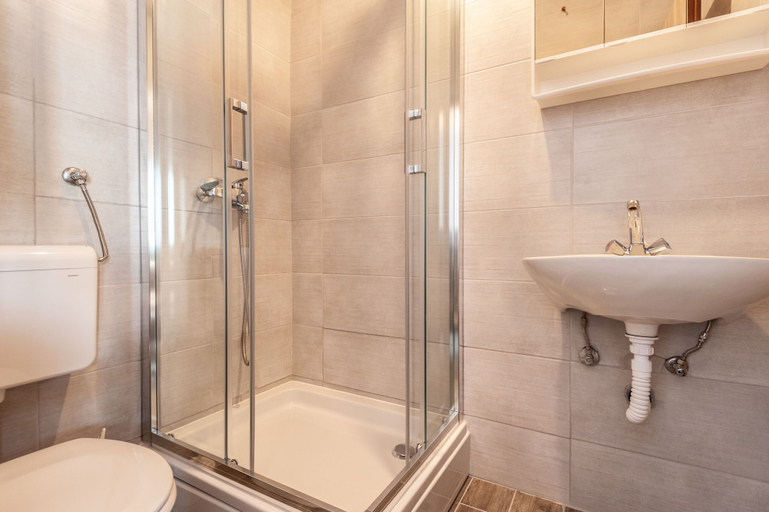 Bathroom 5, Apartments Lile, Brela