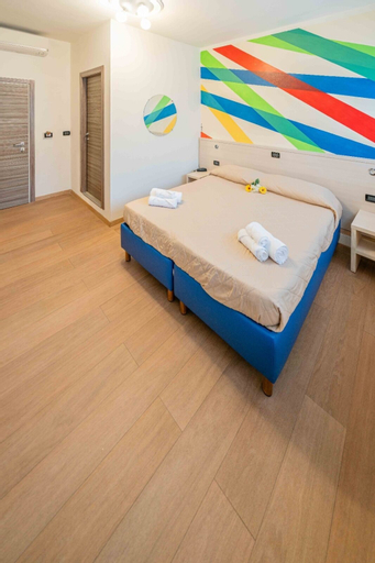 Bedroom 30