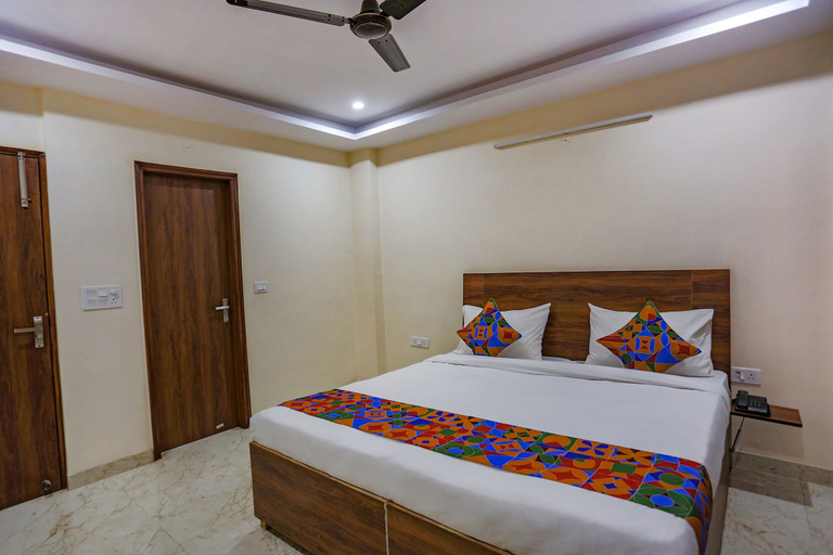 Bedroom 3, FabHotel Starlight Sanctuary, Gurgaon