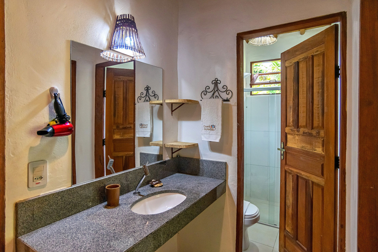 Bathroom 4, Pousada Carmelitha, Porto Seguro
