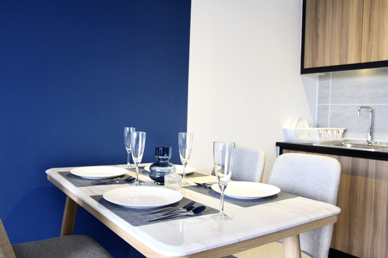 Dining Room 17