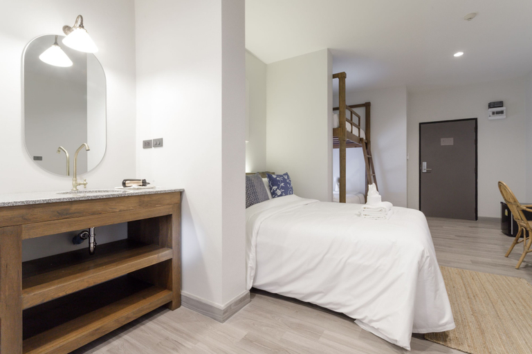 Bedroom 14