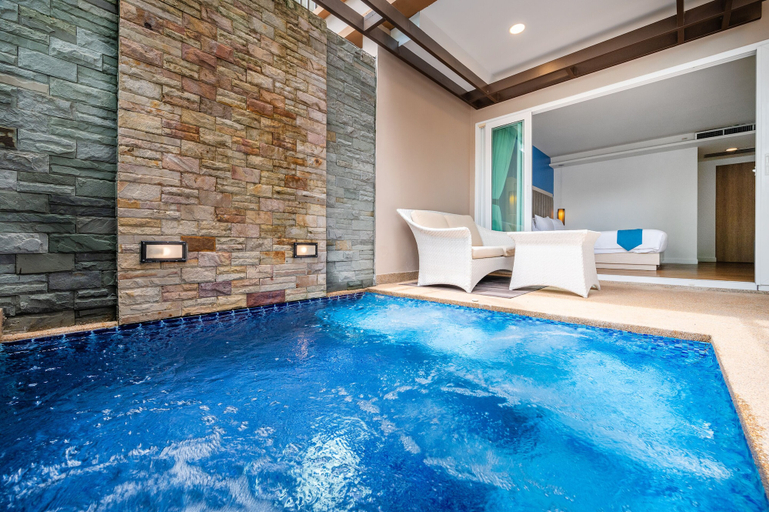 pool 8