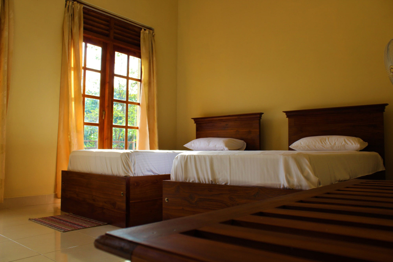 Bedroom 2, Riverine Cascade, K.F.G. & G. Korale
