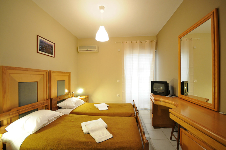 Bedroom 3, Manias Apartments, South Aegean