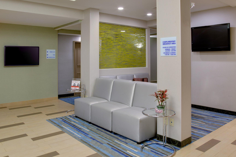 Public Area 3, Holiday Inn Express & Suites MEADOWLANDS AREA by IHG, Bergen