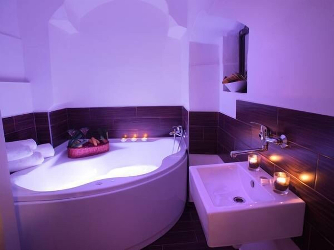 Bathroom 4, Hotel City, Písek