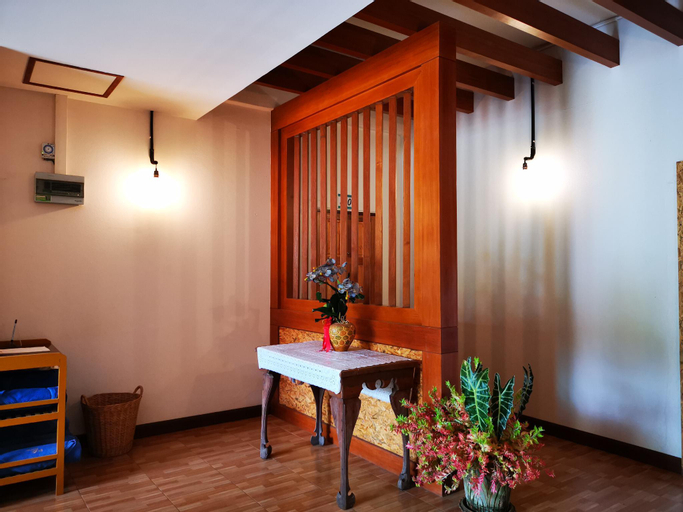 Public Area 2, The Peace Tara House, Ko Lanta