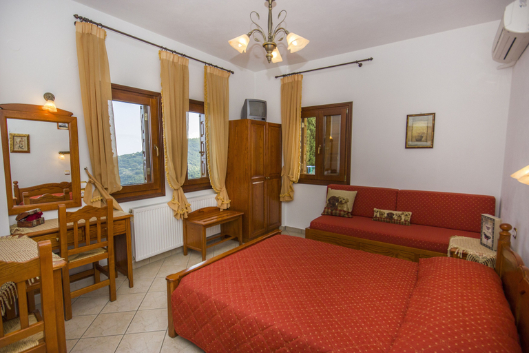 Bedroom 3, Guesthouse Papagiannopoulou, Thessaly