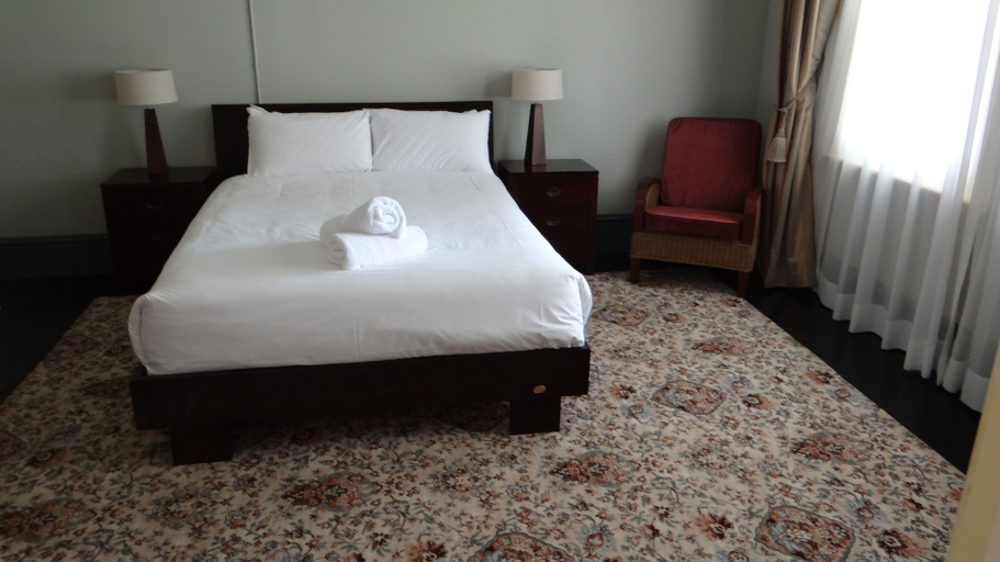 Bedroom 3, Byron Bay Cottages, Byron