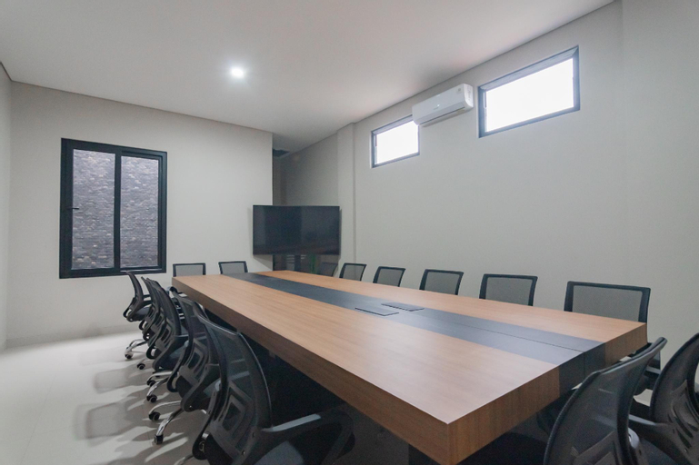 Business Facilities 30