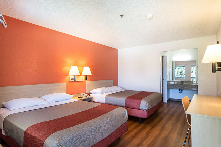 Bedroom 10
