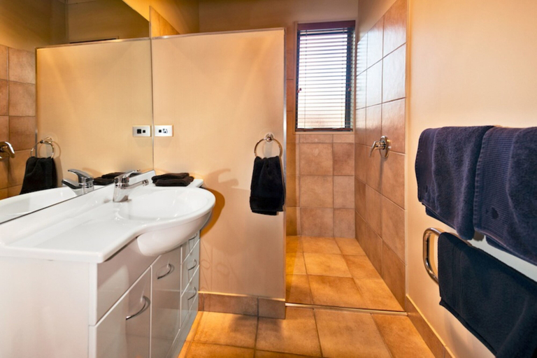 Bathroom, Grandview Apartment, Queenstown-Lakes