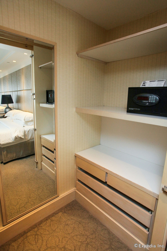 Bedroom 17
