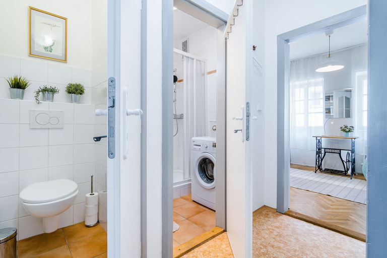 Bathroom 2, Charming APT Old Town Prague, Praha 1