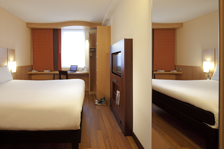 Bedroom 4, ibis London Shepherds Bush - Hammersmith, London