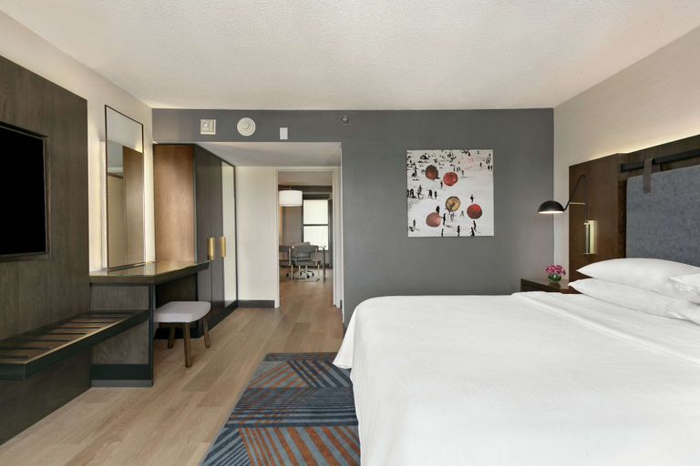 Bedroom 4, Embassy Suites by Hilton Los Angeles Downey, Los Angeles