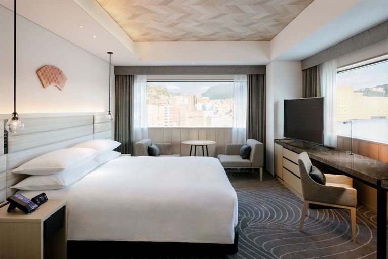 Bedroom 2, Hilton Nagasaki, Nagasaki