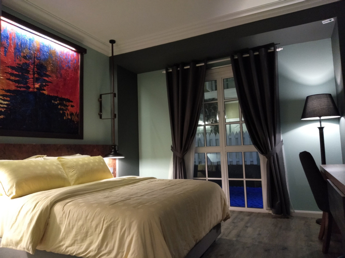 Bedroom 16