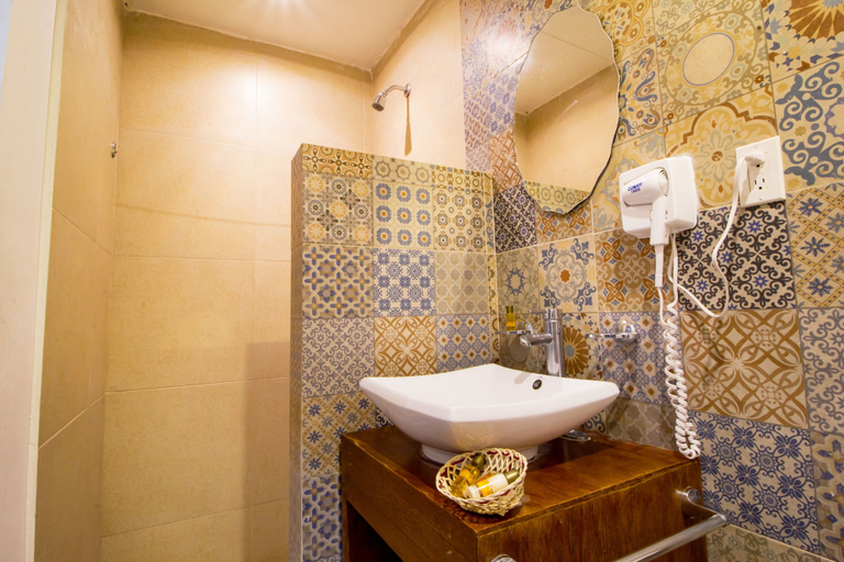 Bathroom 4, Hotel Merida, Mérida