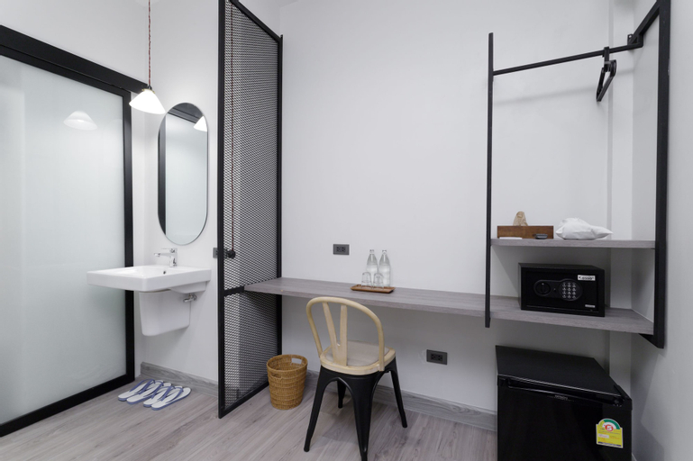 Bedroom 24