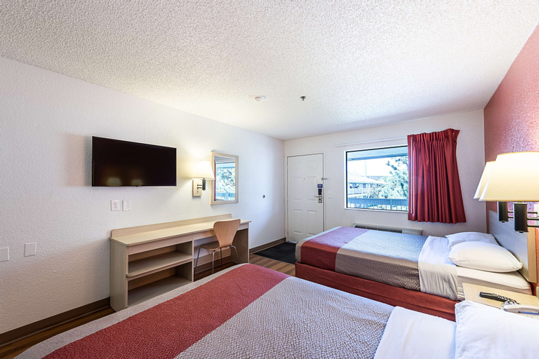 Bedroom 14