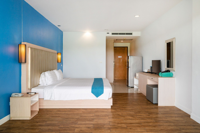 bedroom 6