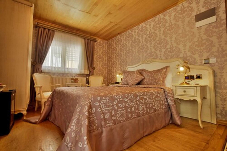Bedroom 4, Ada Palas Buyukada, Adalar