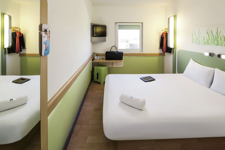 Bedroom 3, ibis budget Birmingham Airport - NEC, Solihull