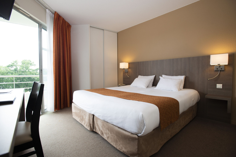 Bedroom 4, Best Western Sourceo, Landes