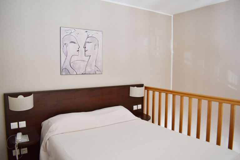 Bedroom 3, Hotel de l'Abbaye des Premontres, Meurthe-et-Moselle