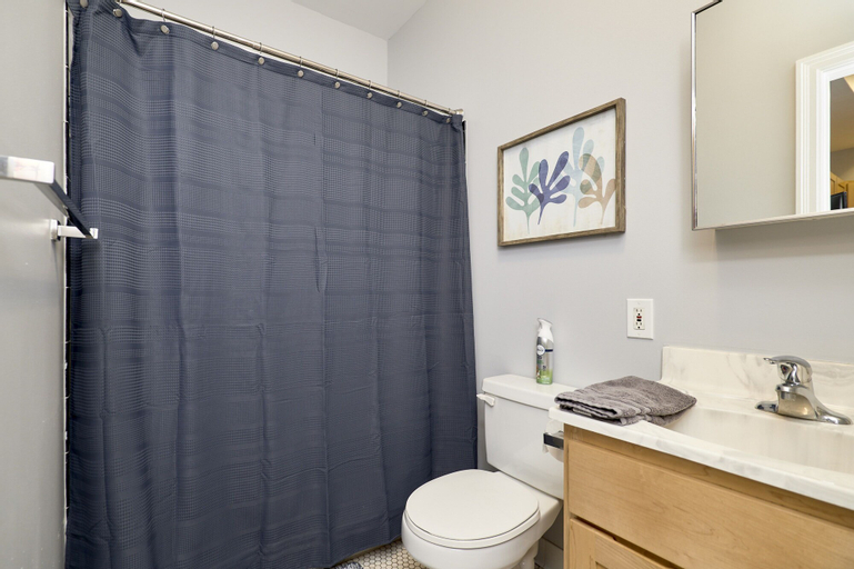 Bedroom 28