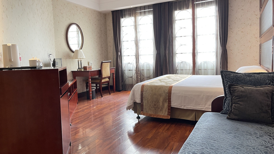 Bedroom 5, Seventh Heaven Hotel, Shanghai