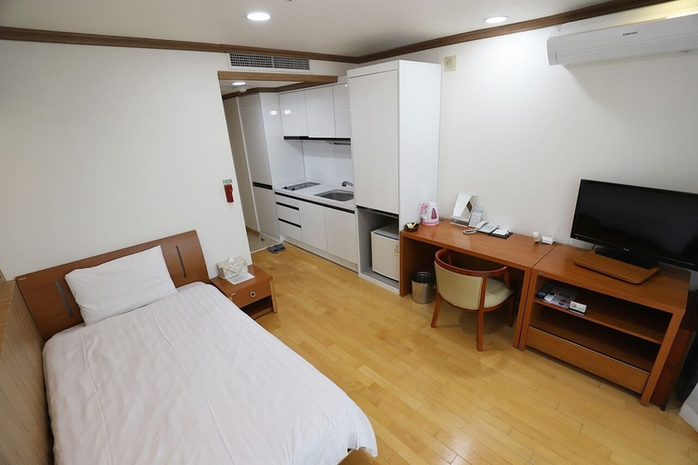 Bedroom 3, Daejeon I-Hotel, Daedeok