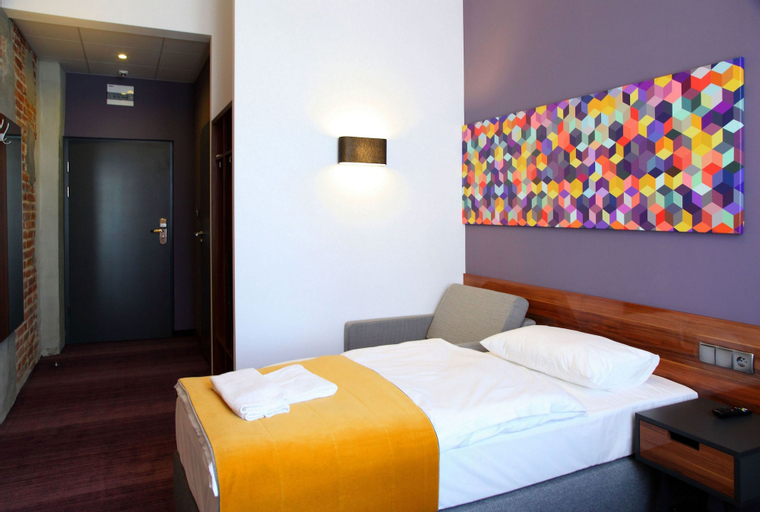 Bedroom 12