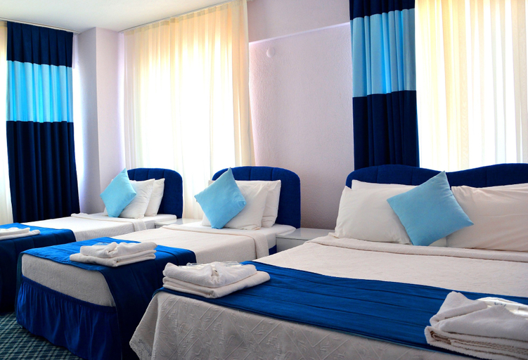Bedroom 5, Gumuldur Mavi Deniz Otel, Menderes
