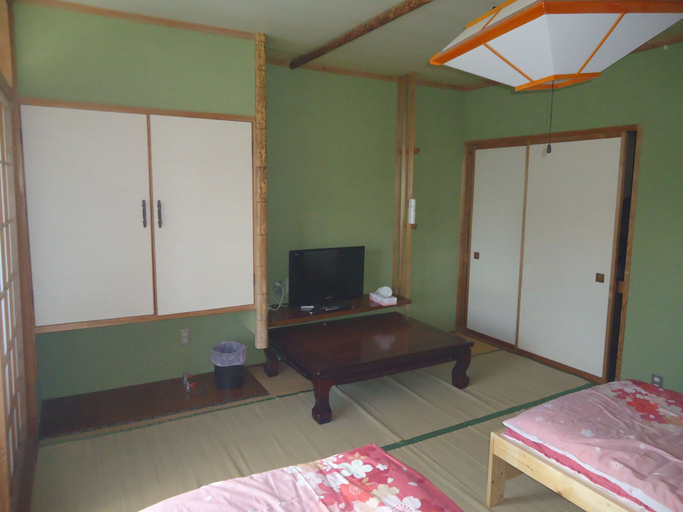 Bedroom 2, Le Café Cerisier, Myōkō